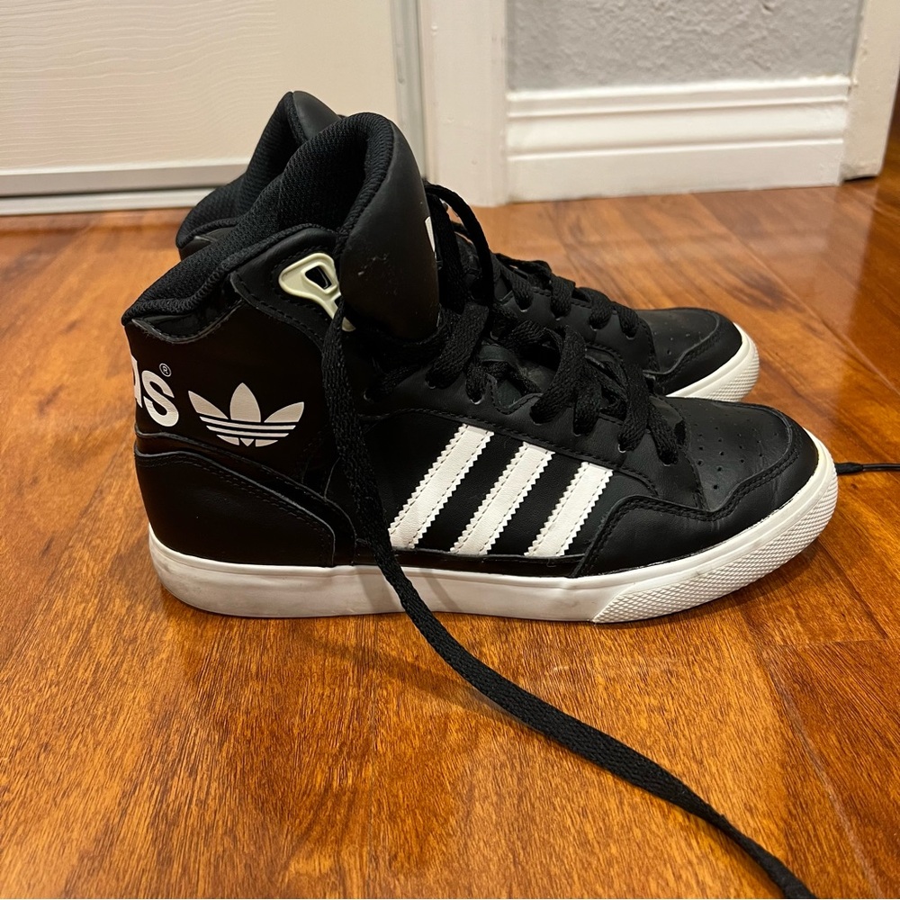 Adidas Women’s Extaball High Top Sneakers Size 6.5 Black with White